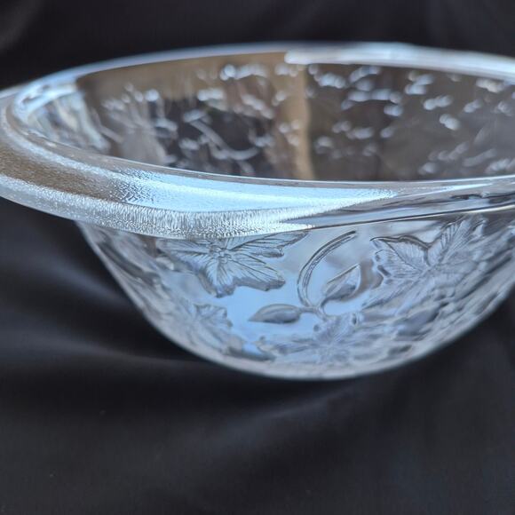 Princess House Fantasia 3-quart Covered Casserole Dish - Picture 6 of 16